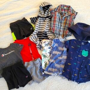 Summer bundle of 11 pieces. Shorts, sets, hats, t-shirts